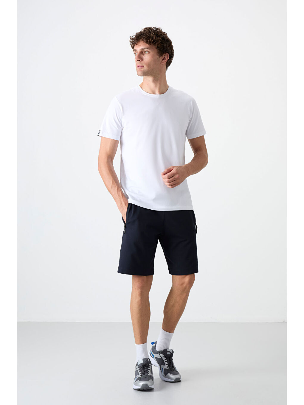 Lacivert Gizli Fermuar Arka Cepli Bağcıklı Standart Kalıp Erkek Şort - 81136-1