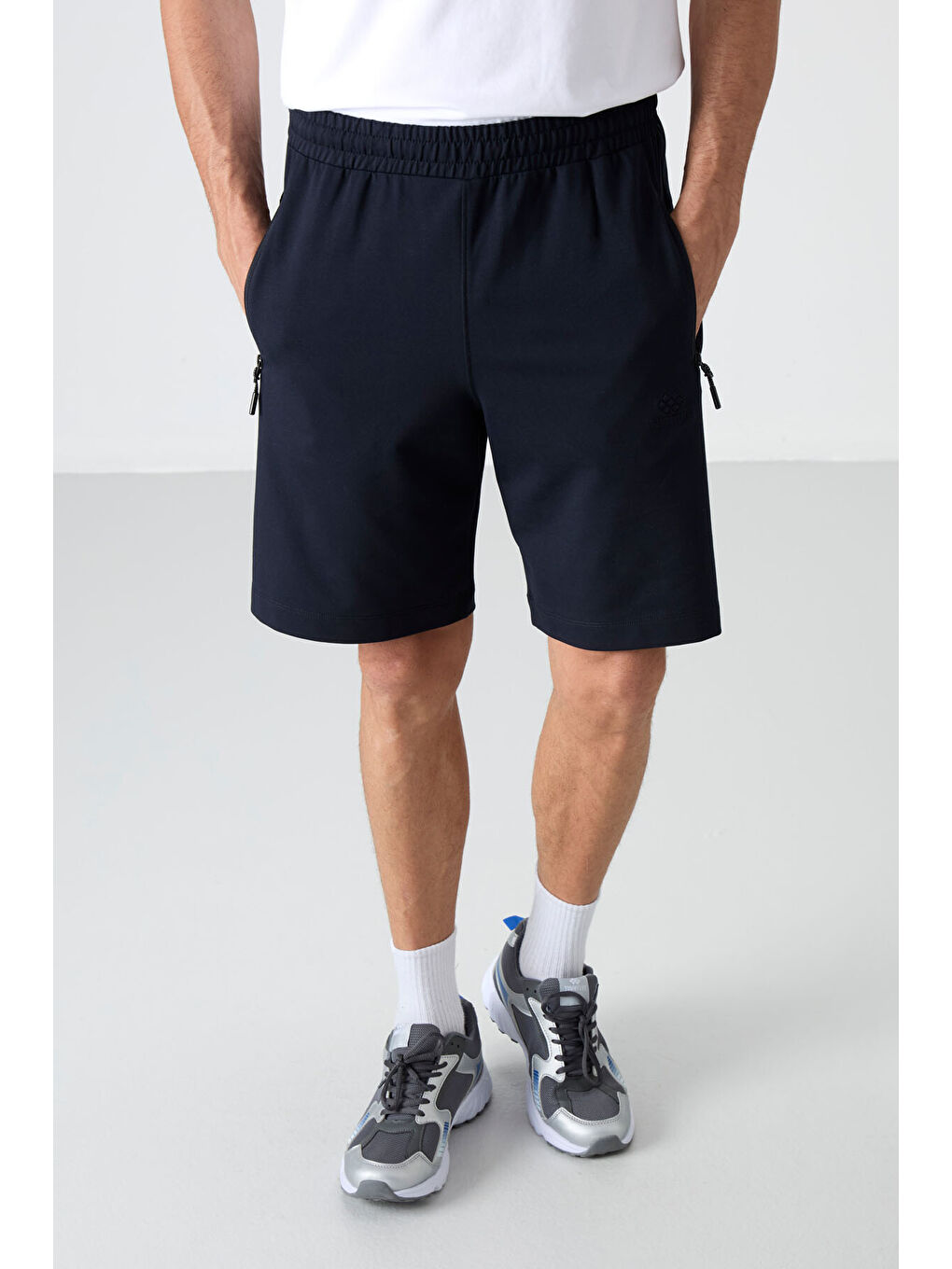 Lacivert Gizli Fermuar Arka Cepli Bağcıklı Standart Kalıp Erkek Şort - 81136-3