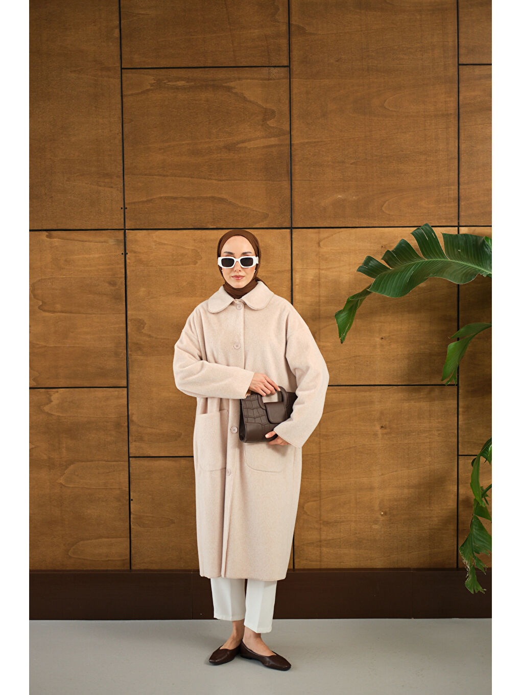 Ekru Kadın Yaka Detay Pelüş Kaban Krem-4