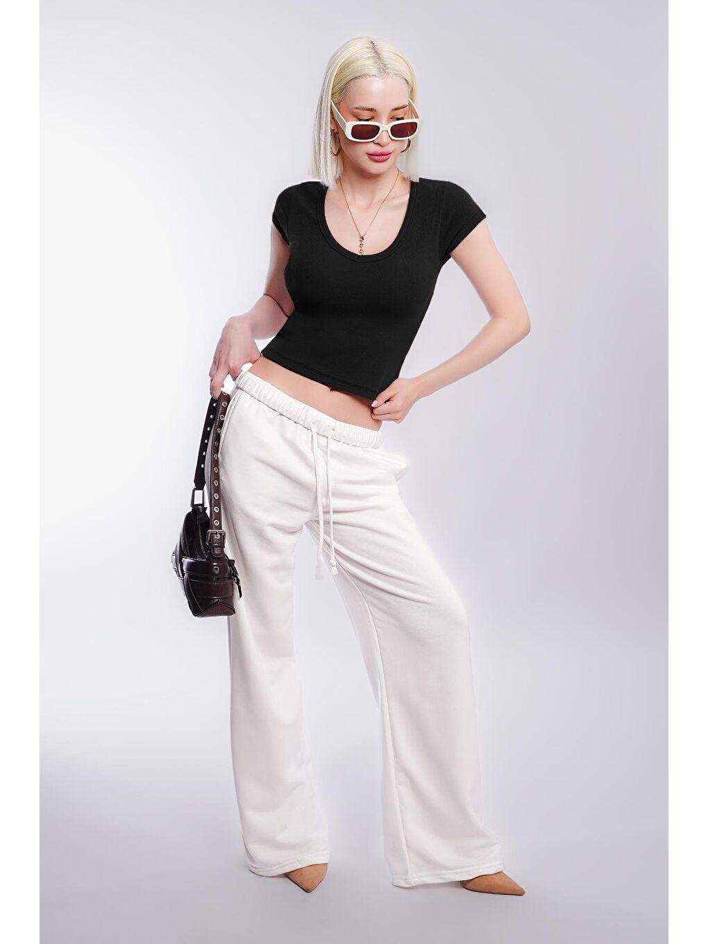 Siyah V Yaka Basic Kadın Tişört Mg2450-2