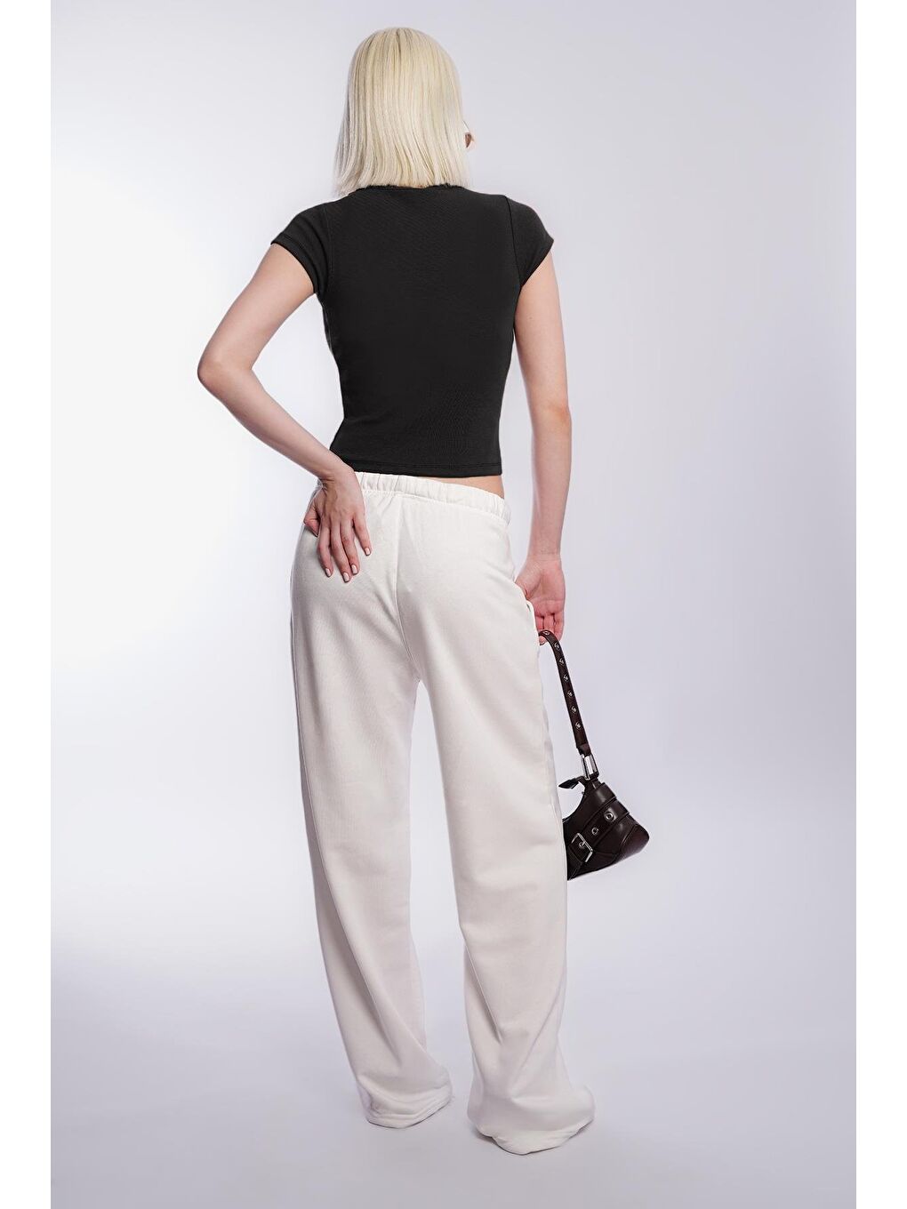 Siyah V Yaka Basic Kadın Tişört Mg2450-3