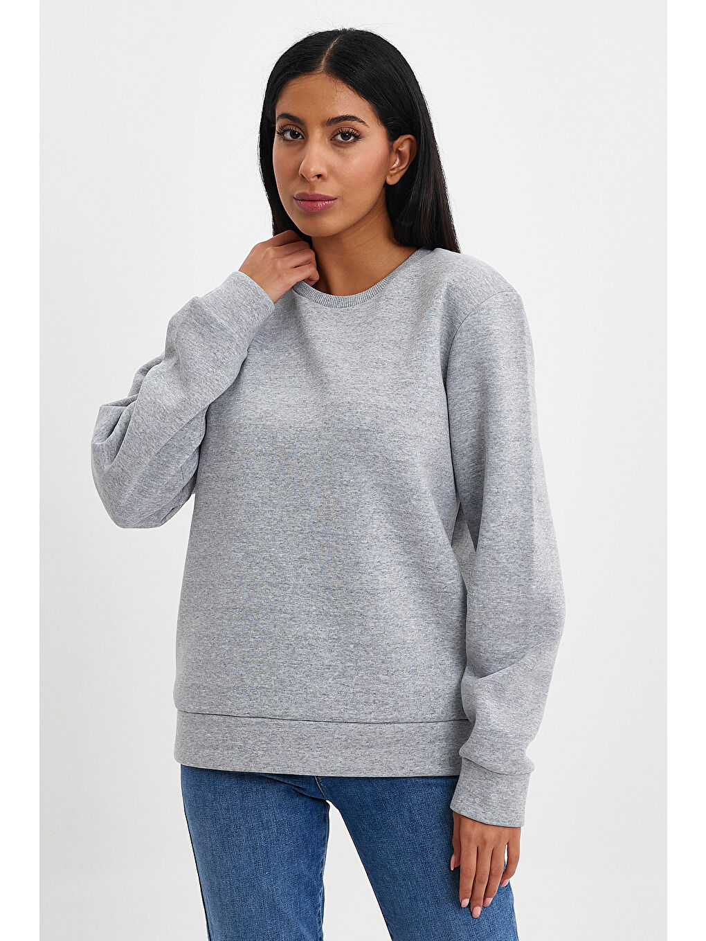 Gri Kadın Bisiklet Yaka Rahat Kalıp 3 iplik İçi Polarlı Kalın Sweatshirt SPR24SWK36-3