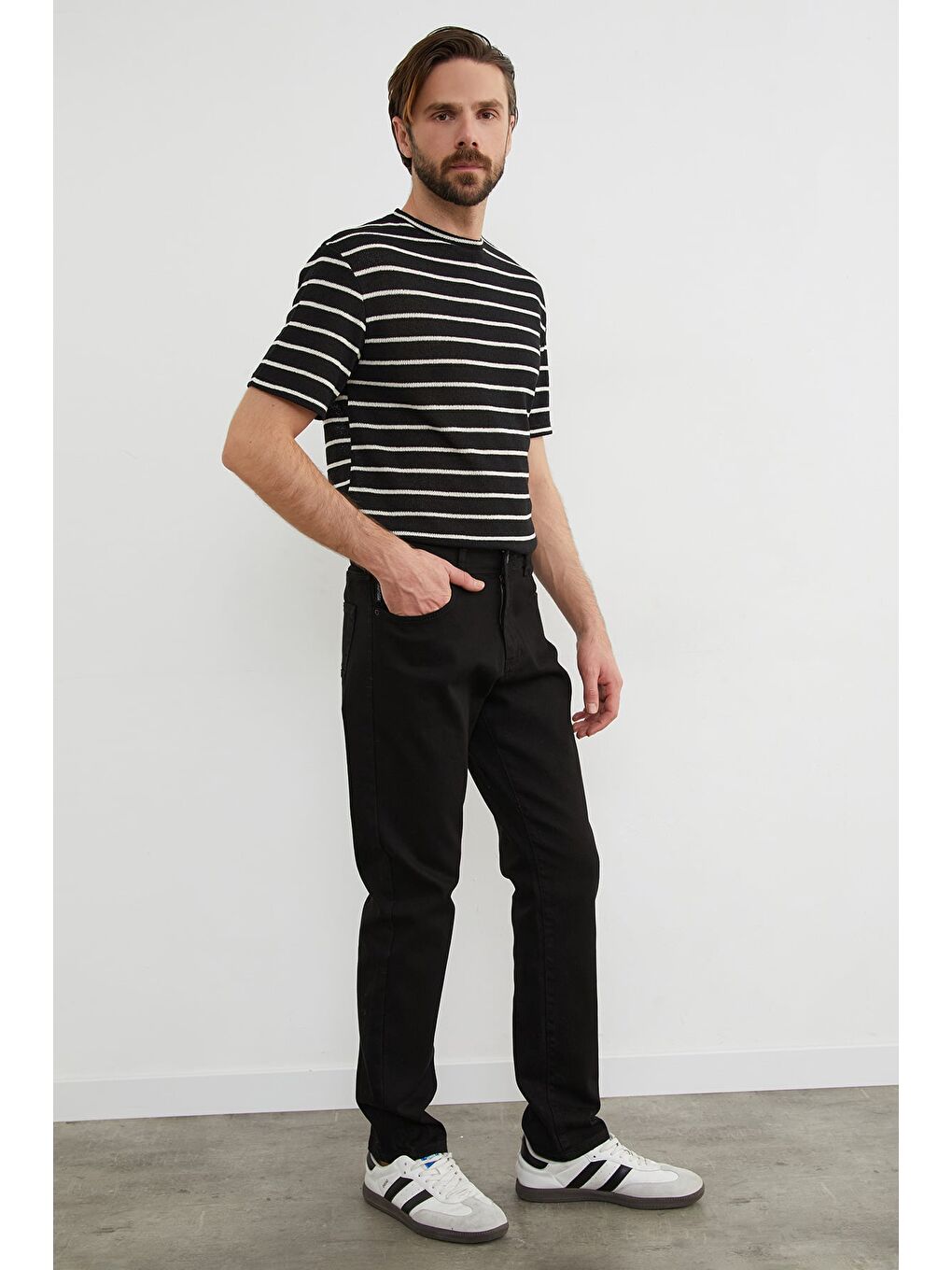 Siyah Büyük Beden Regular Fit Jean-2