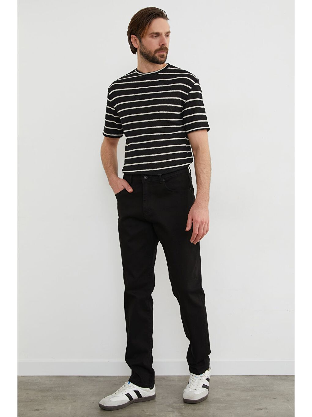 Siyah Büyük Beden Regular Fit Jean-4