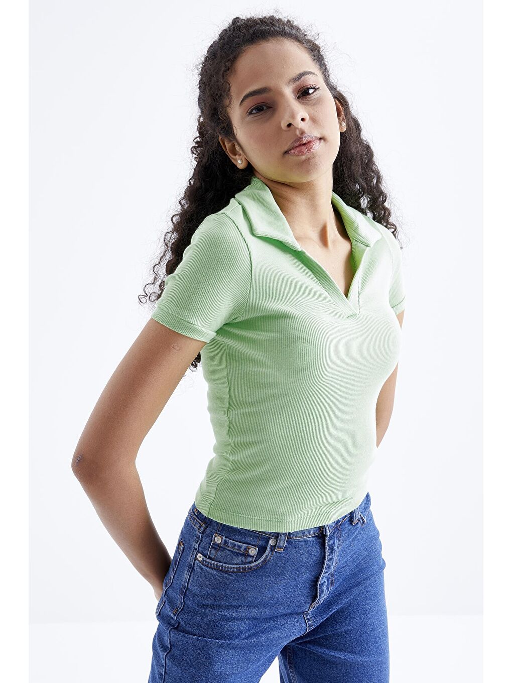 Fıstık Yeşil Polo Yaka Basic Kısa Kollu  Kadın Crop Top Tişört - 97208