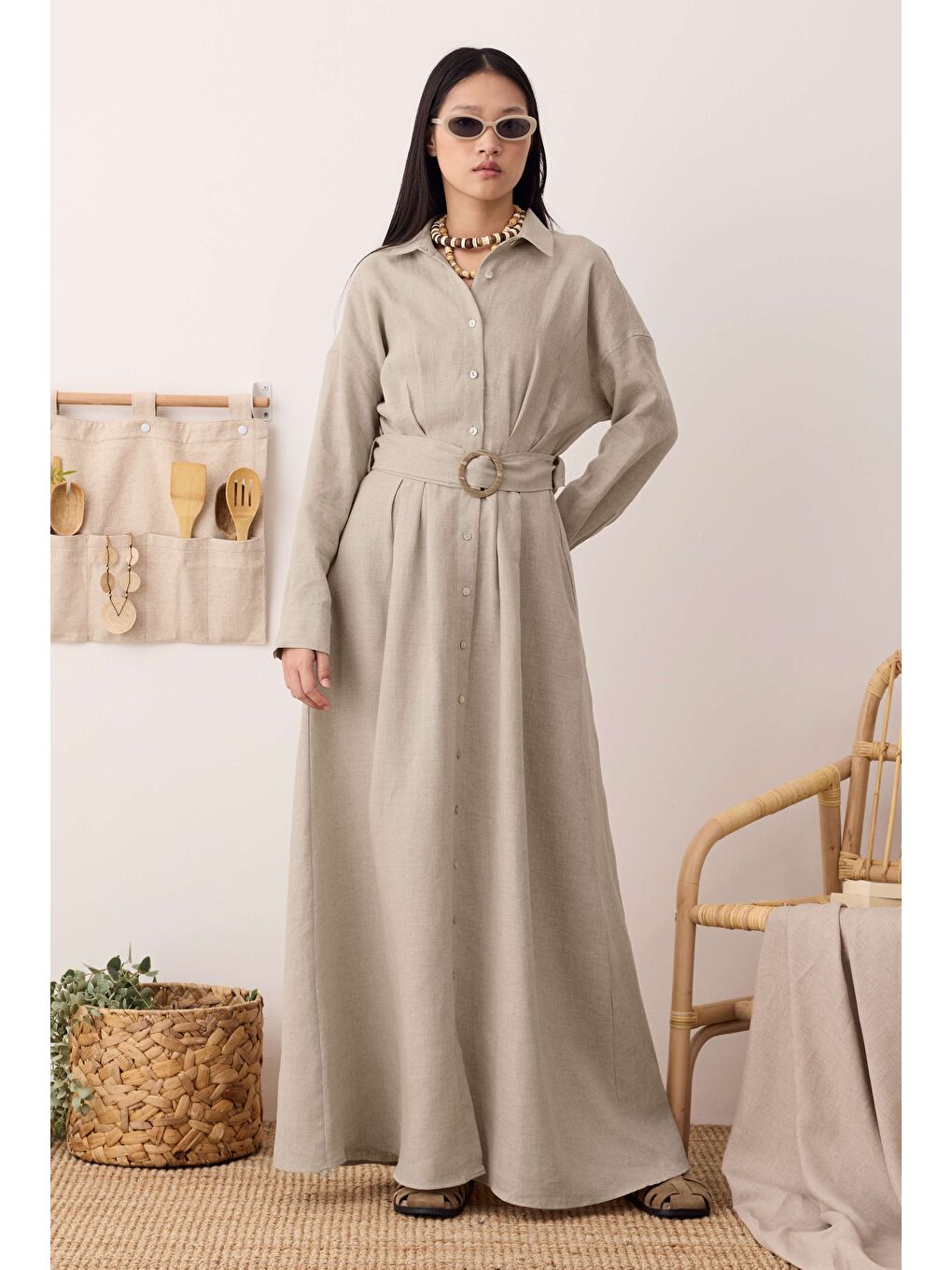 Bej Keten Uzun Pileli Elbise Sedef-3