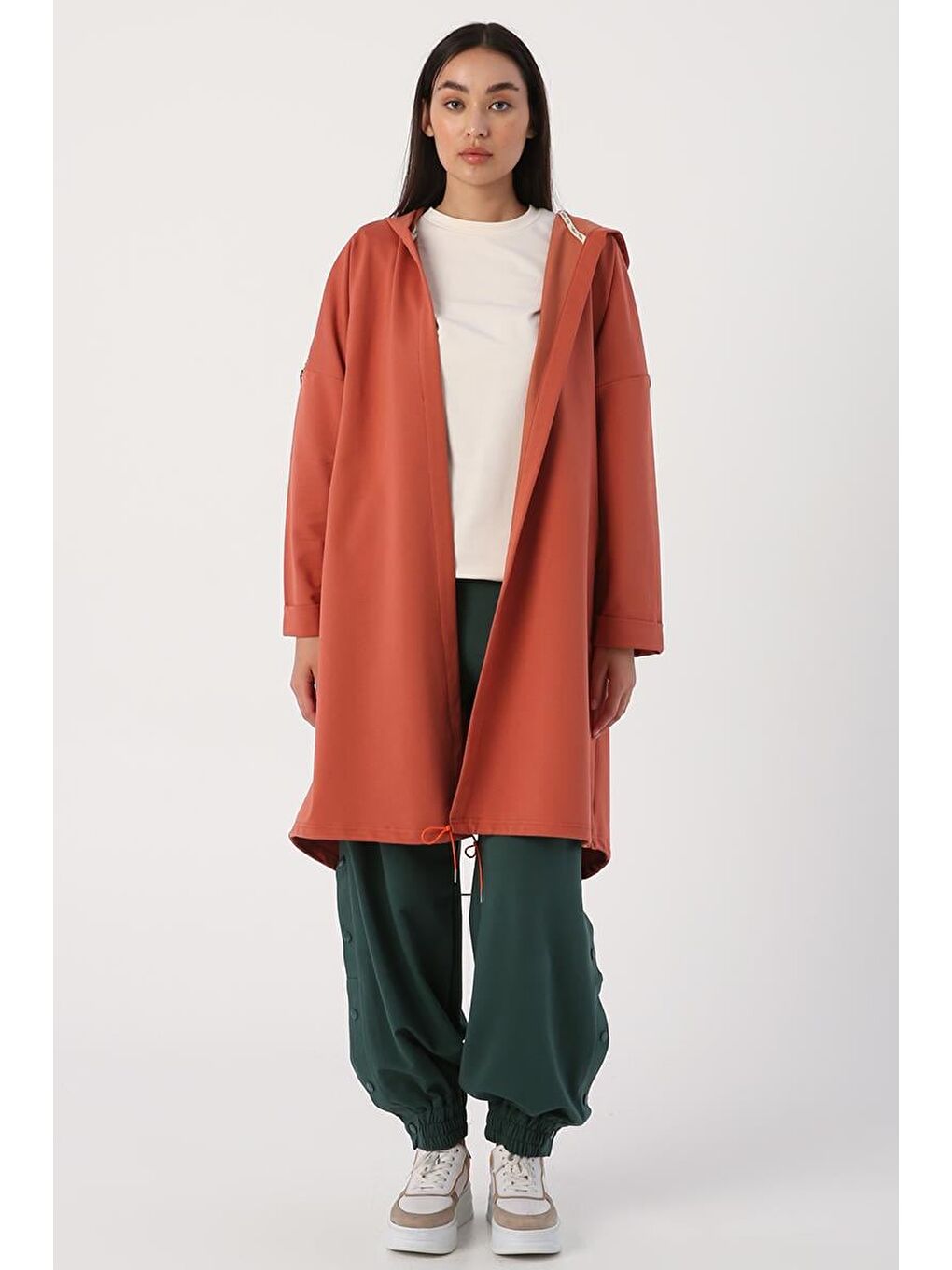 Kahverengi Tarçın Kapüşonlu Şerit Detaylı Salaş Hırka-1