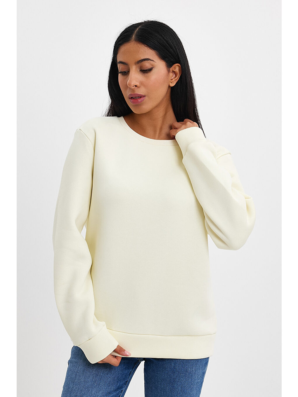 Ekru Kadın Bisiklet Yaka Rahat Kalıp 3 iplik İçi Polarlı Kalın Sweatshirt SPR24SWK36-2