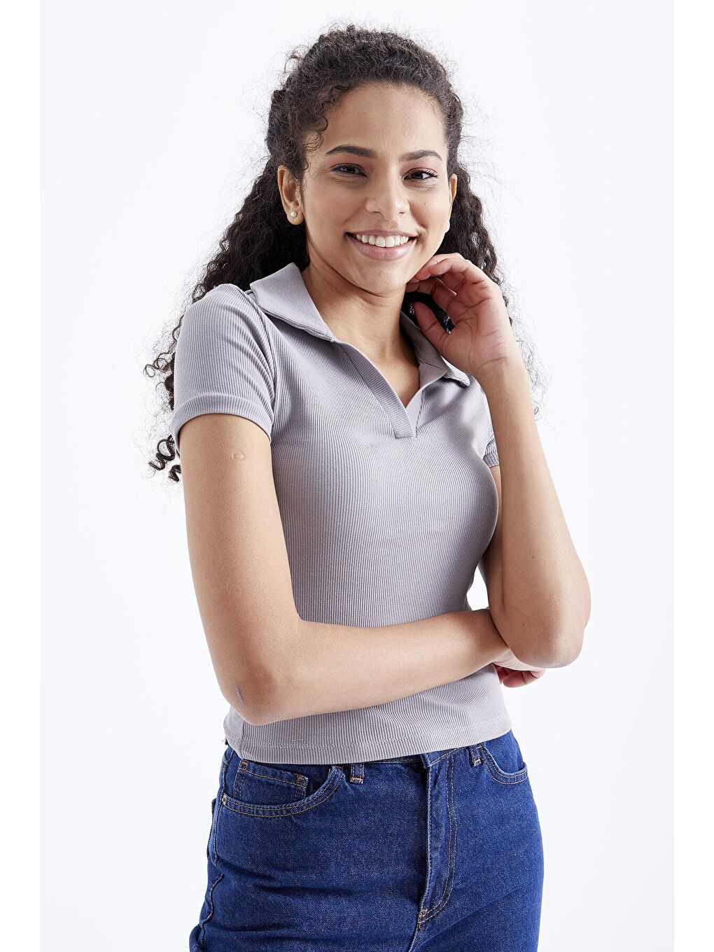 Gri Polo Yaka Basic Kısa Kollu  Kadın Crop Top Tişört - 97208-2