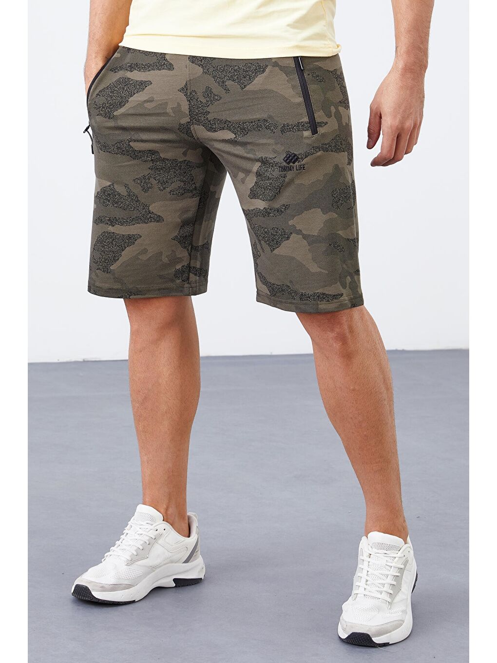 Haki Kamuflaj Desenli Standart Kalıp Erkek Şort - 81157-1