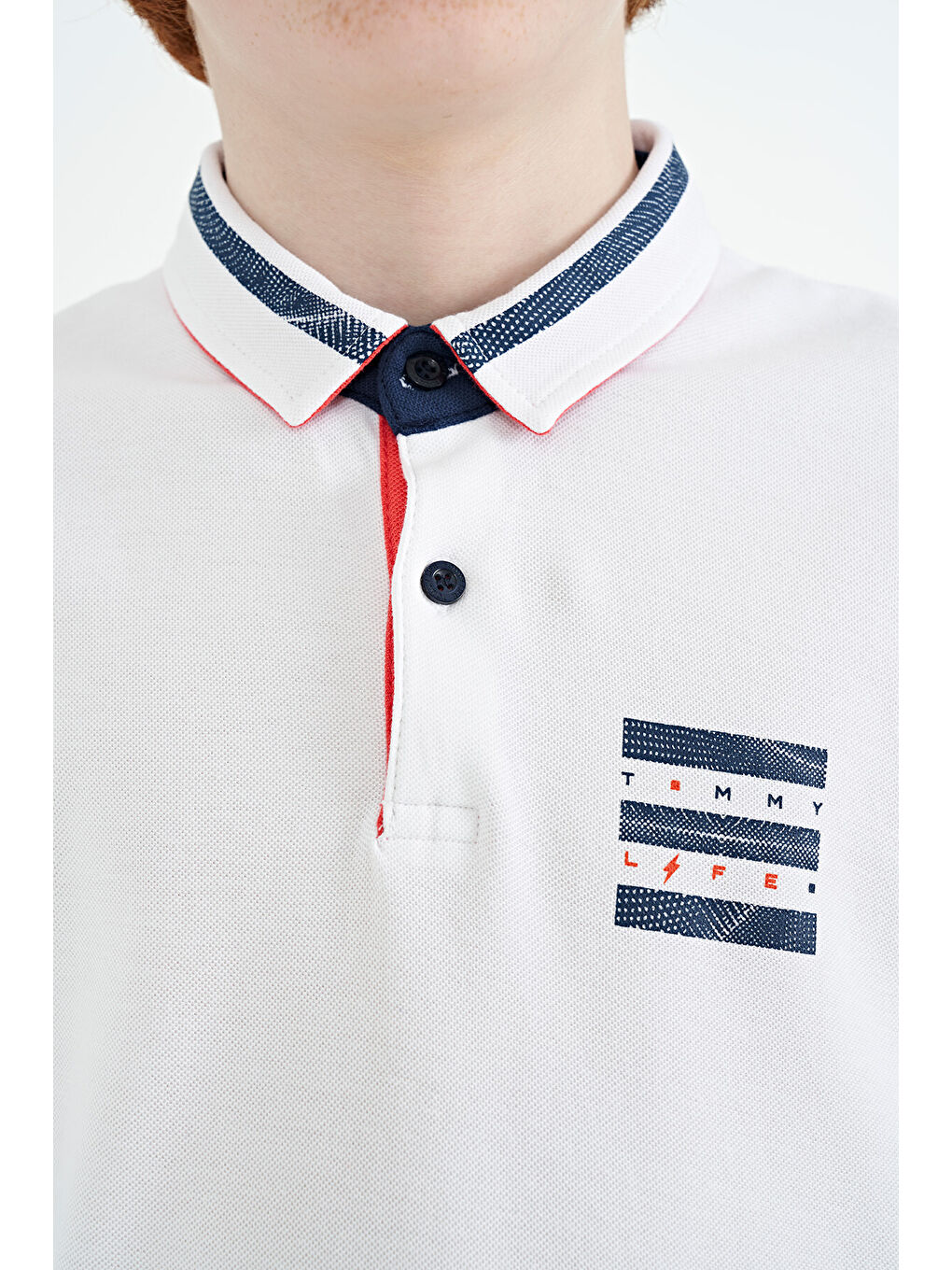 Beyaz Yakası Renk Bloklu Baskı Detaylı Standart Kalıp Erkek Çocuk Tişört - 11111-3