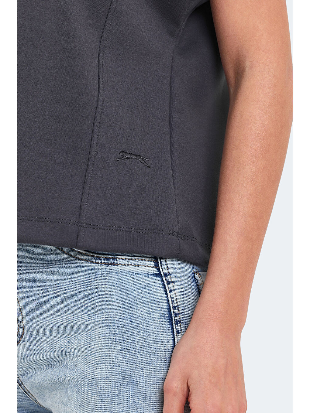 VINCENZA Kadın Koyu Gri Tişört-4