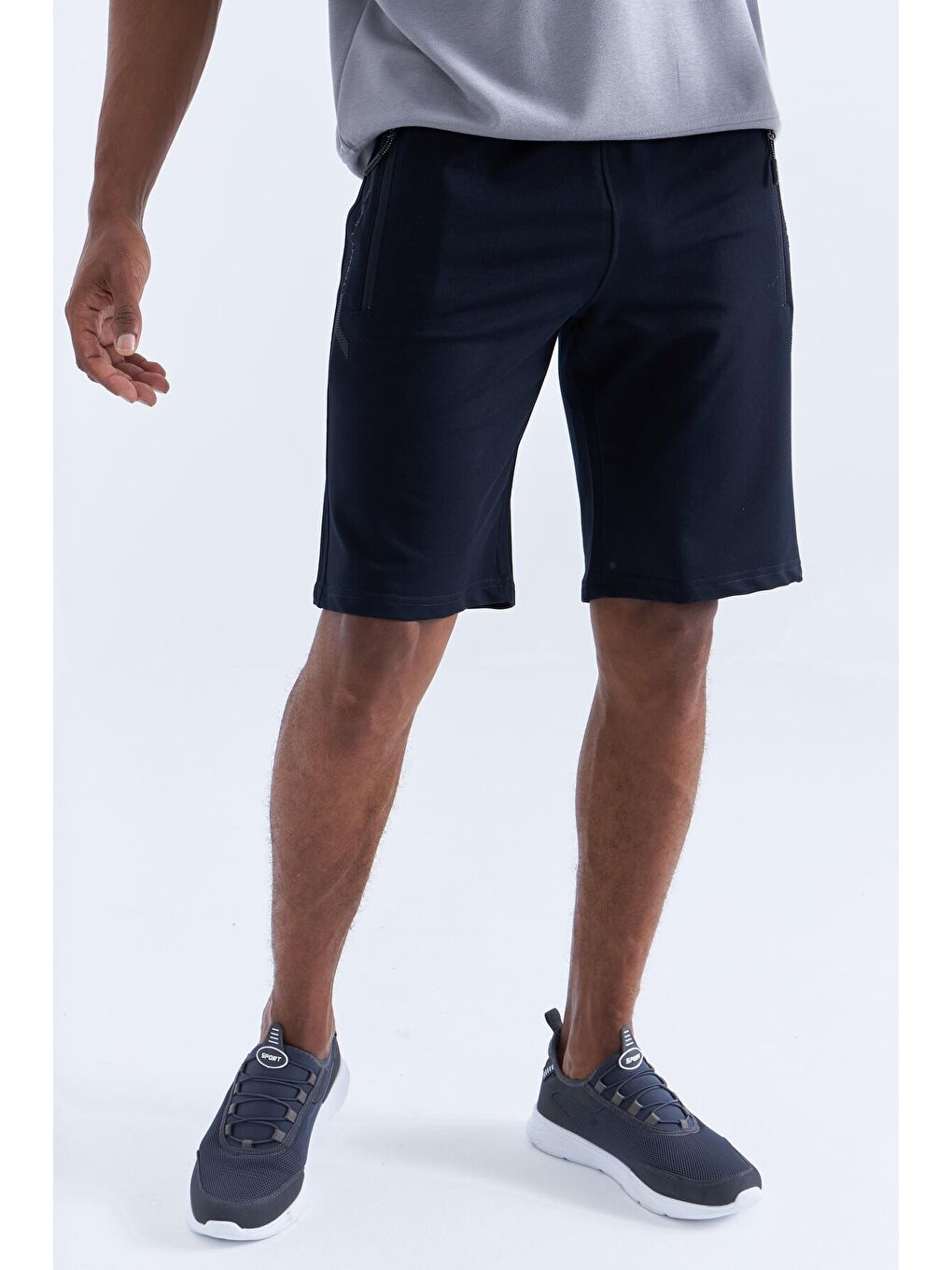 Lacivert Lacı - Siyah Fermuar Cepli Yazı Detaylı Standart Kalıp Erkek Şort - 81141-3