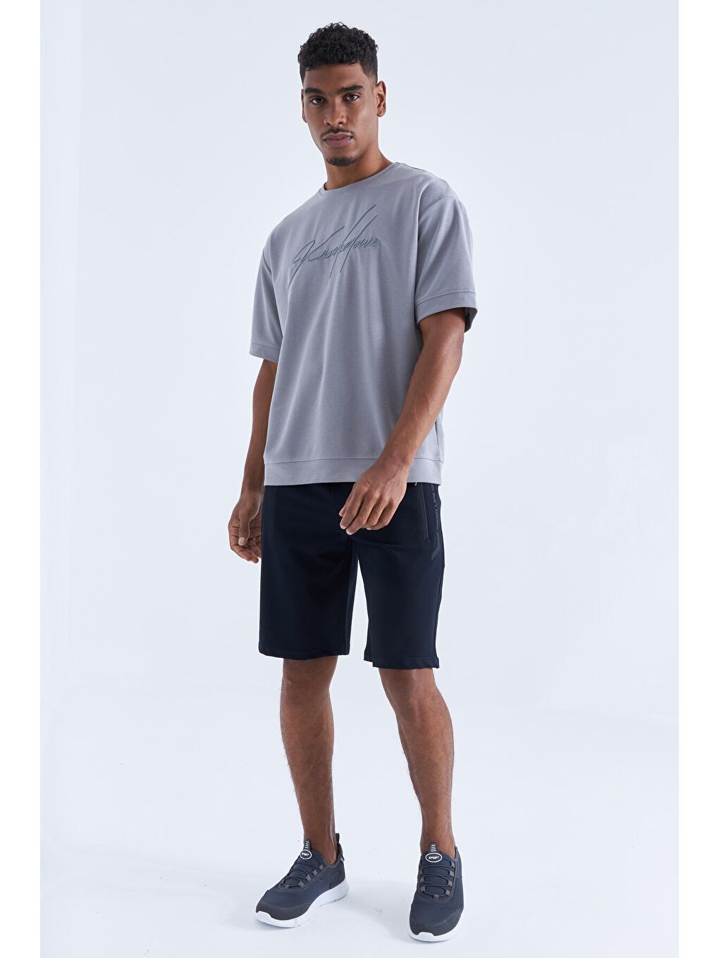 Lacivert Lacı - Siyah Fermuar Cepli Yazı Detaylı Standart Kalıp Erkek Şort - 81141-4