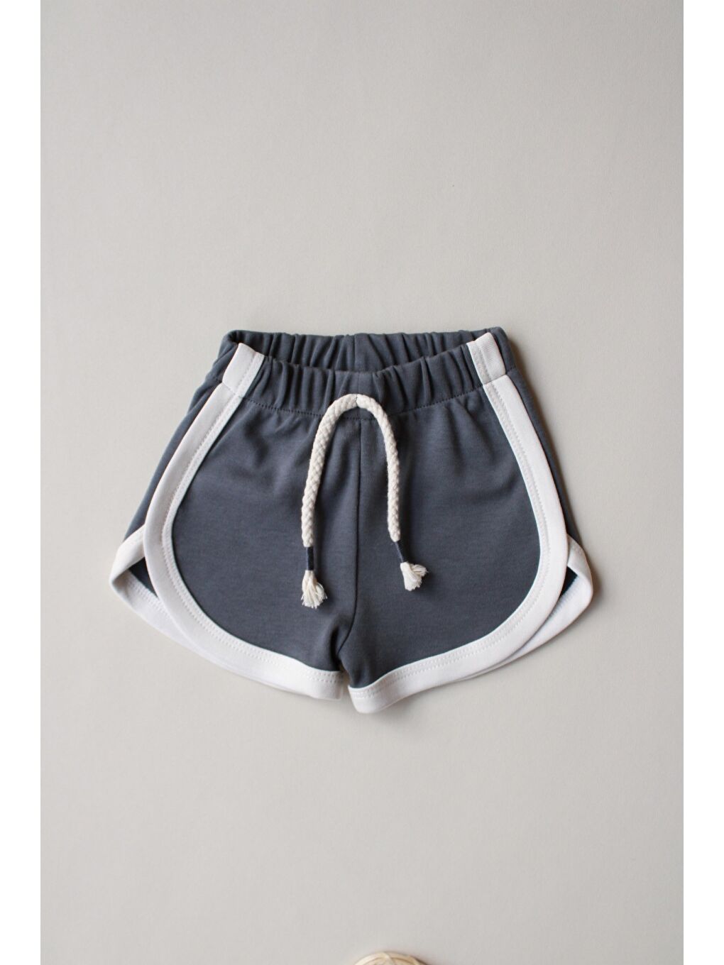 Antrasit Biyeli Bağcıklı Şort