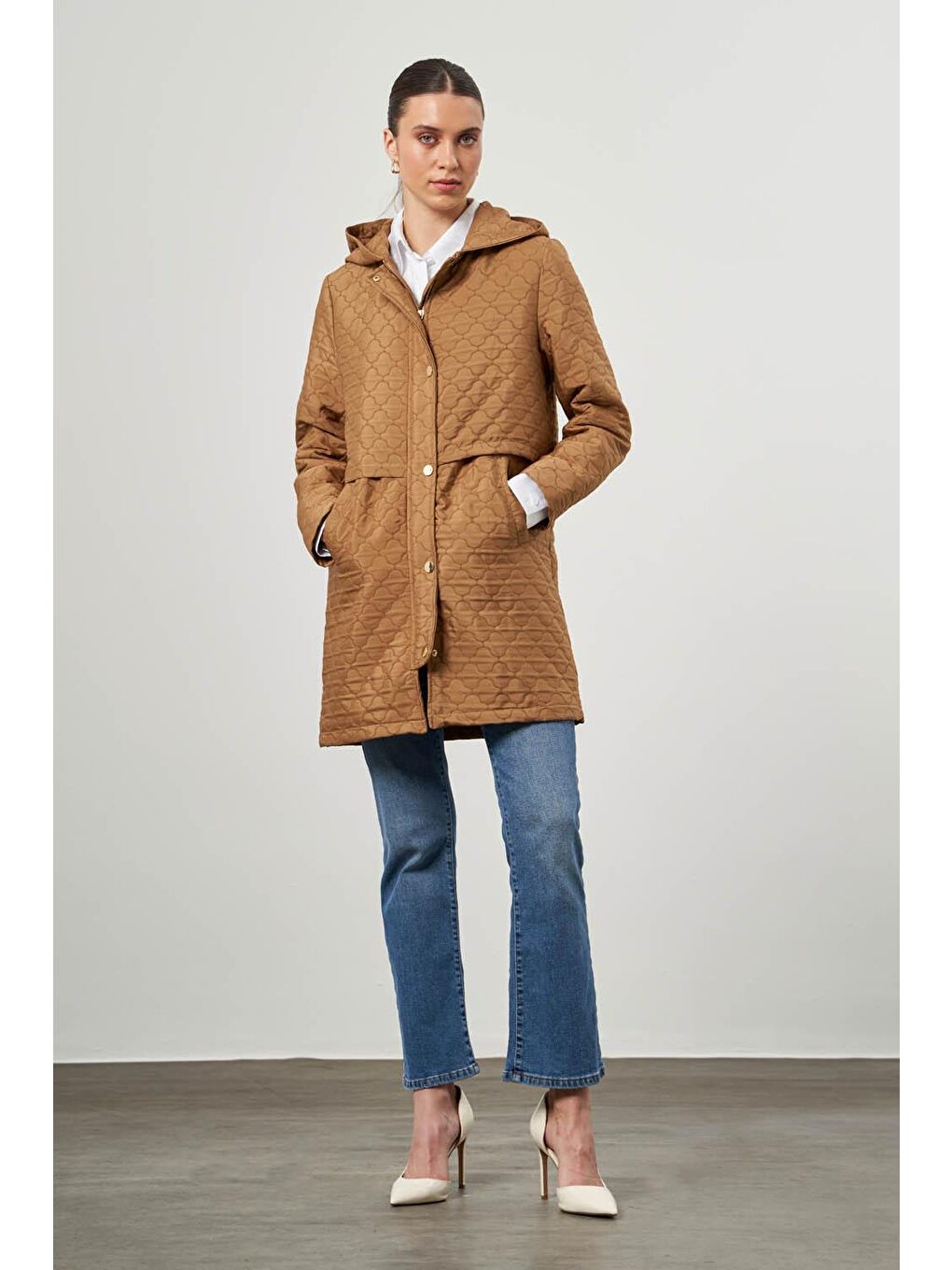 Cep Detaylı Kapitone Bej Kaban-1