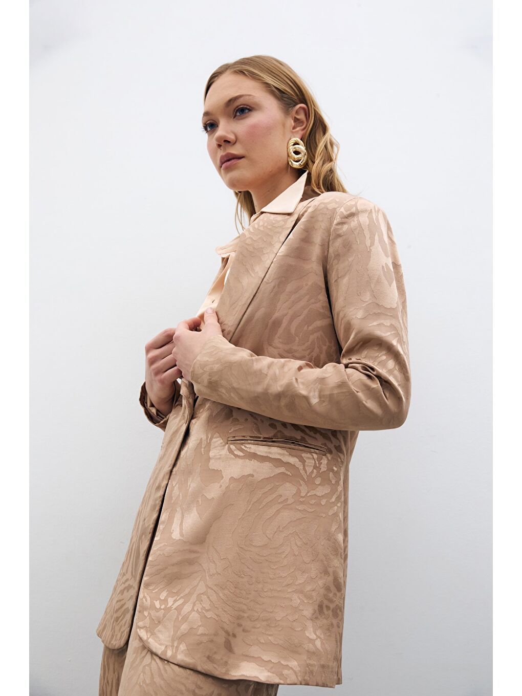 Bej Desenli Saten Ceket - Vizon-1