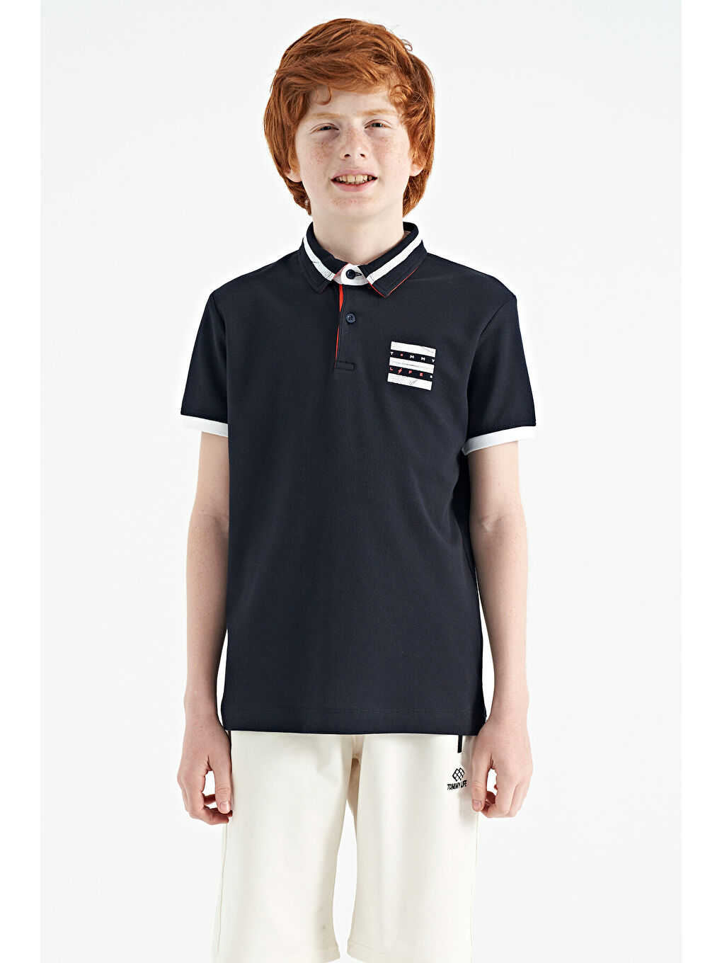 Lacivert Yakası Renk Bloklu Baskı Detaylı Standart Kalıp Erkek Çocuk Tişört - 11111