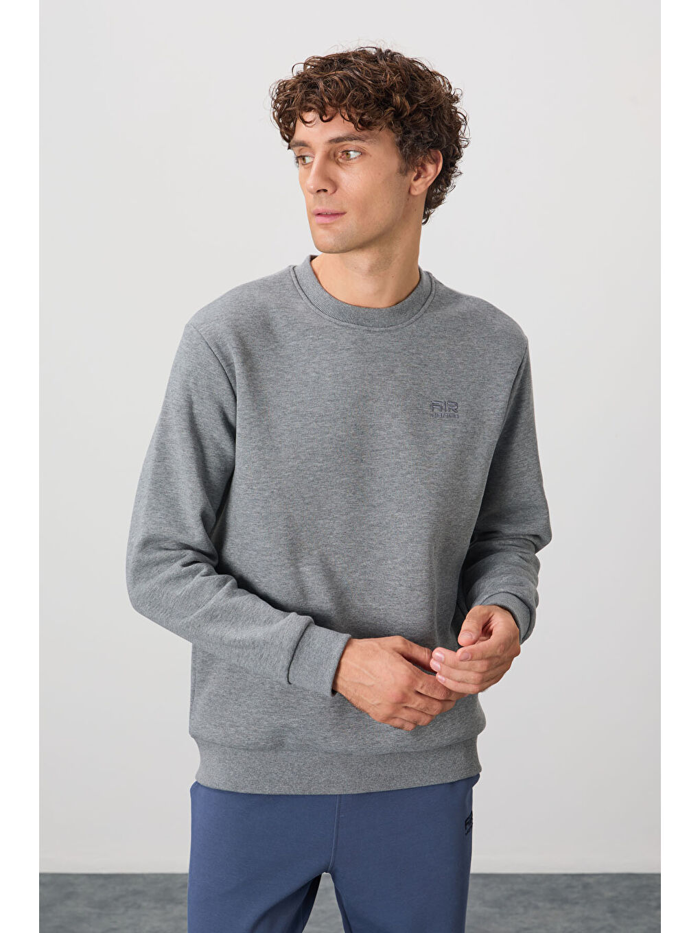 Omar Gri Melanj Bisiklet Yaka Şardonlu Basic Erkek Sweatshirt - 88137-3