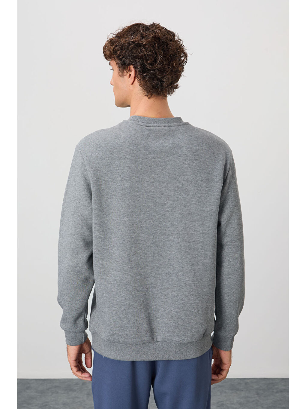 Omar Gri Melanj Bisiklet Yaka Şardonlu Basic Erkek Sweatshirt - 88137-4