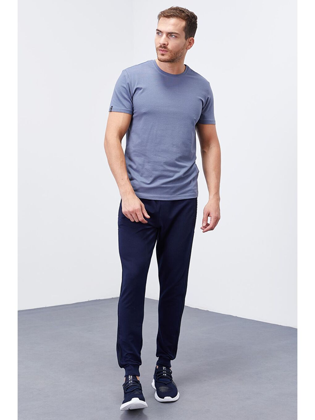 İndigo Çift Biye Şeritli Standart Kalıp Erkek Jogger Eşofman Altı- 84694