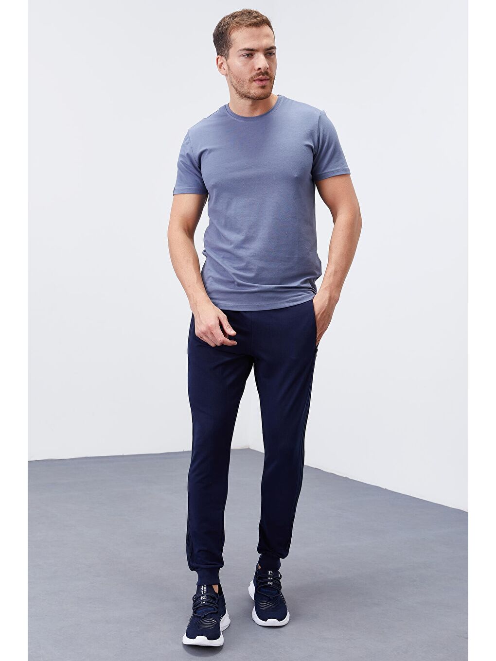 İndigo Çift Biye Şeritli Standart Kalıp Erkek Jogger Eşofman Altı- 84694-2