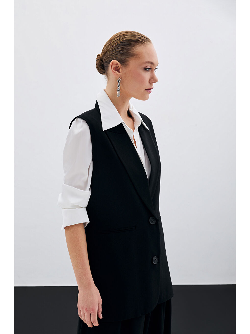 Düğme Detaylı Salaş Yelek - Siyah-3