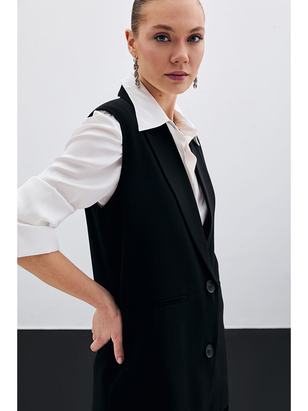 Düğme Detaylı Salaş Yelek - Siyah-5