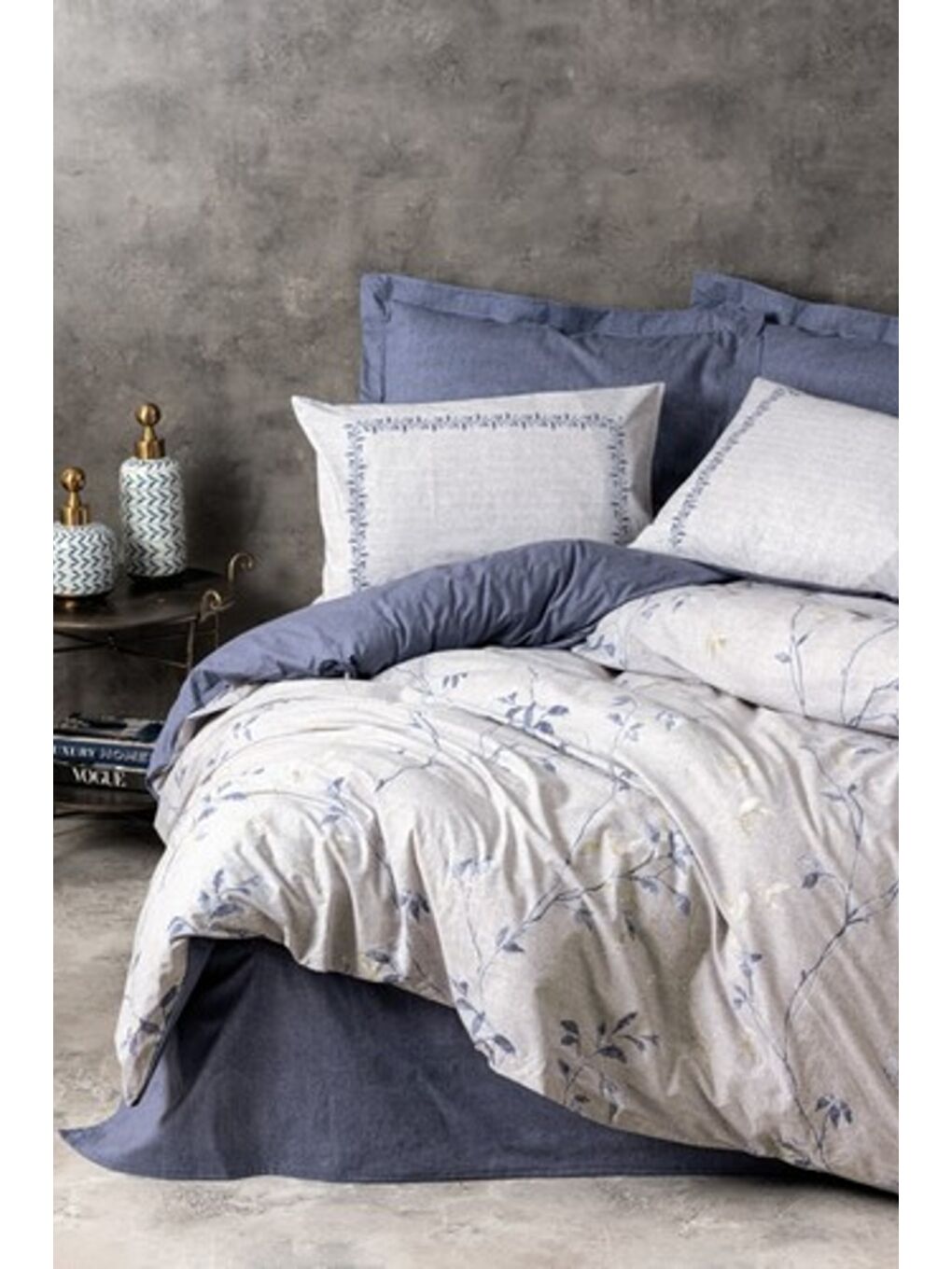 Karışık Pamuk Box Modeline Çift Kişilik Nevresim Takımı Nitsa Lacivert