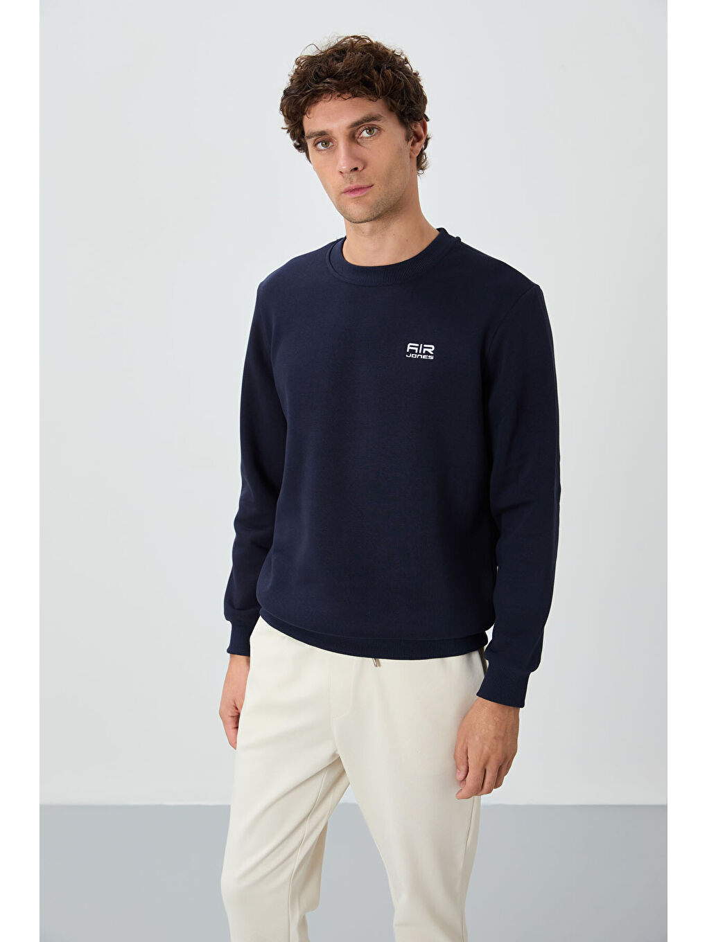 Lacivert Bisiklet Yaka Şardonlu Rahat Form Basic Erkek Sweatshirt - 88137