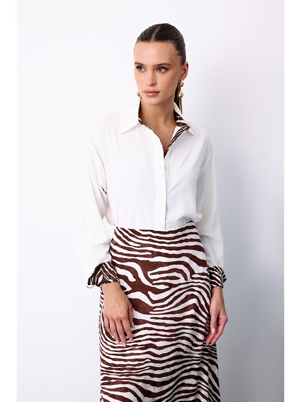 Zebra Desenli Klasik Gömlek - Ekru-3