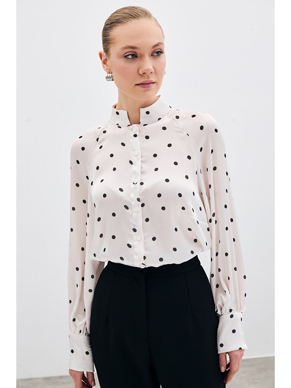 Hakim Yaka Gömlek - Siyah-1