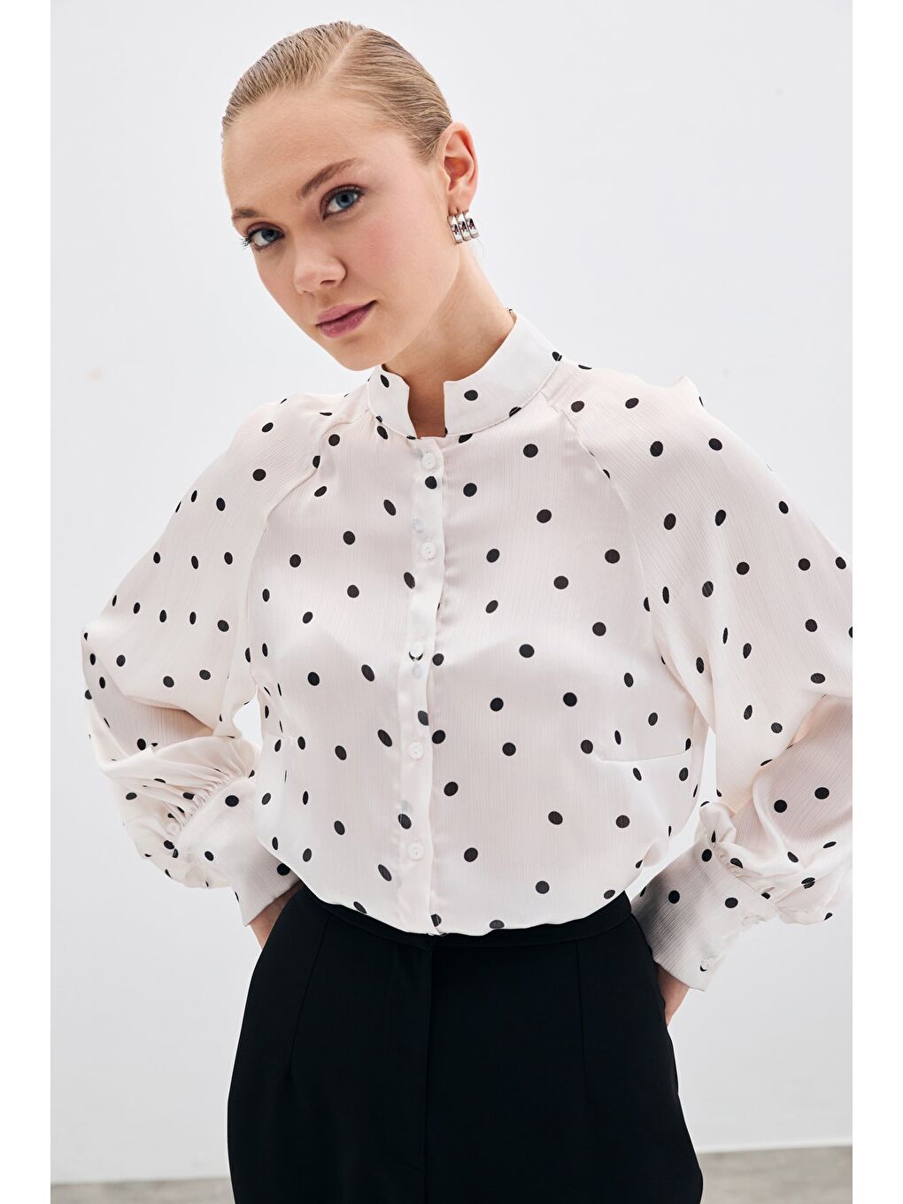 Hakim Yaka Gömlek - Siyah-5