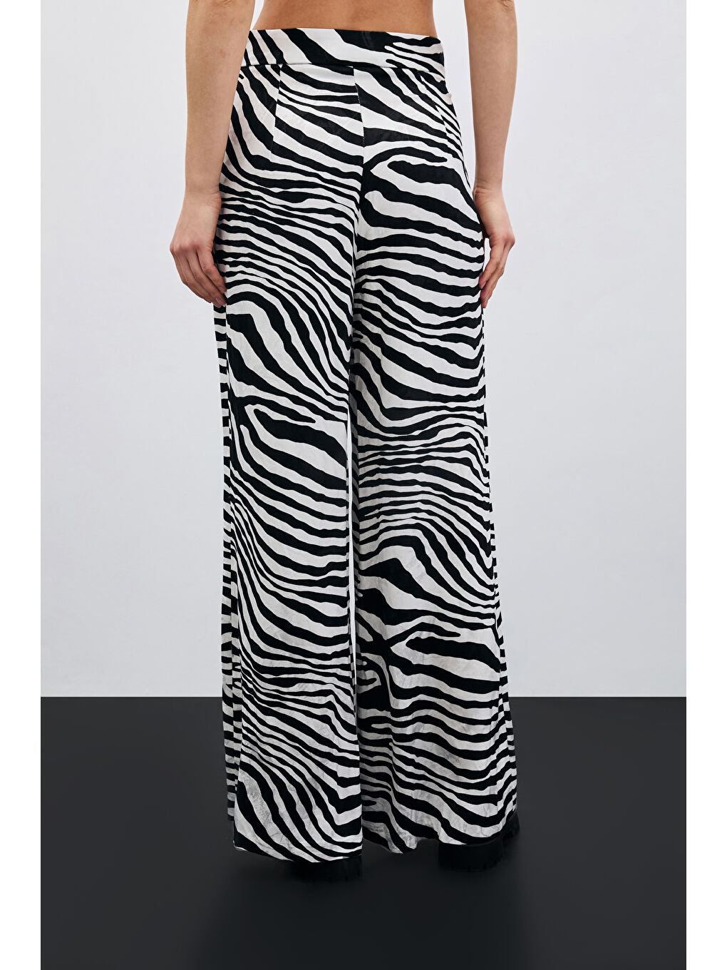 Salaş Zebra Desen Pantolon - Siyah-5