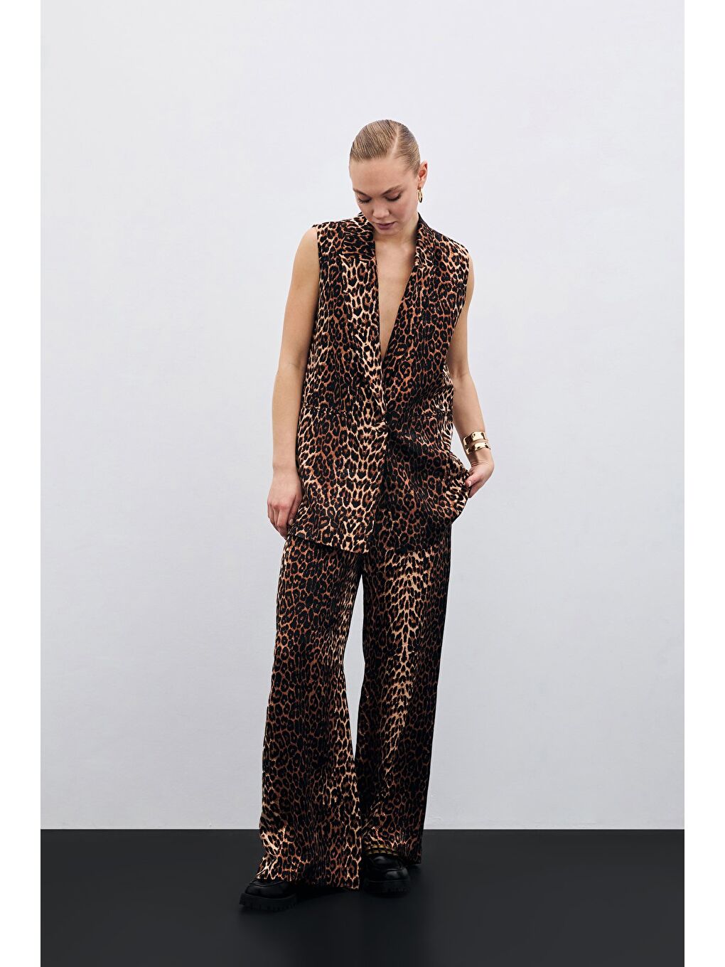Bol Paça Leopar Pantolon - Siyah