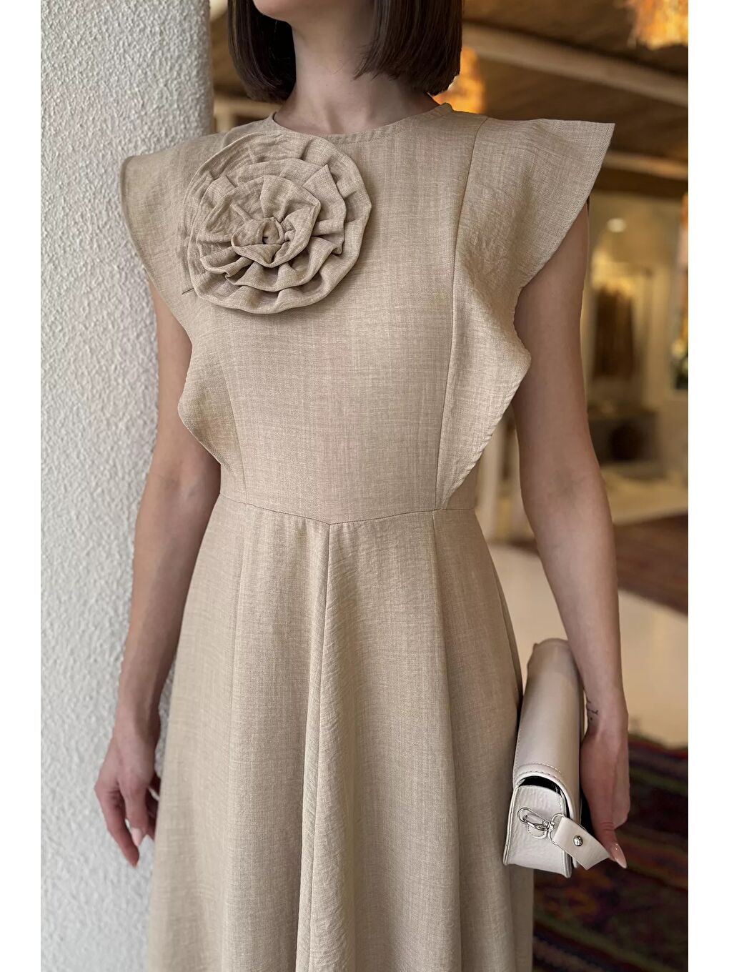 Bej Gül Detaylı Kadın Elbise-3