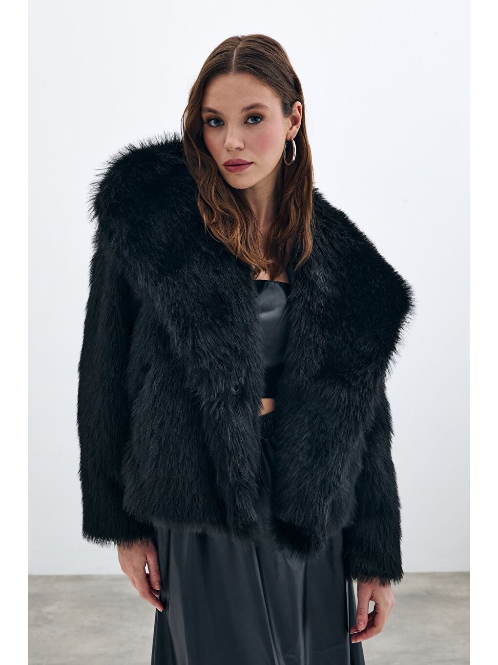 Yakalı Kürk - Siyah-2