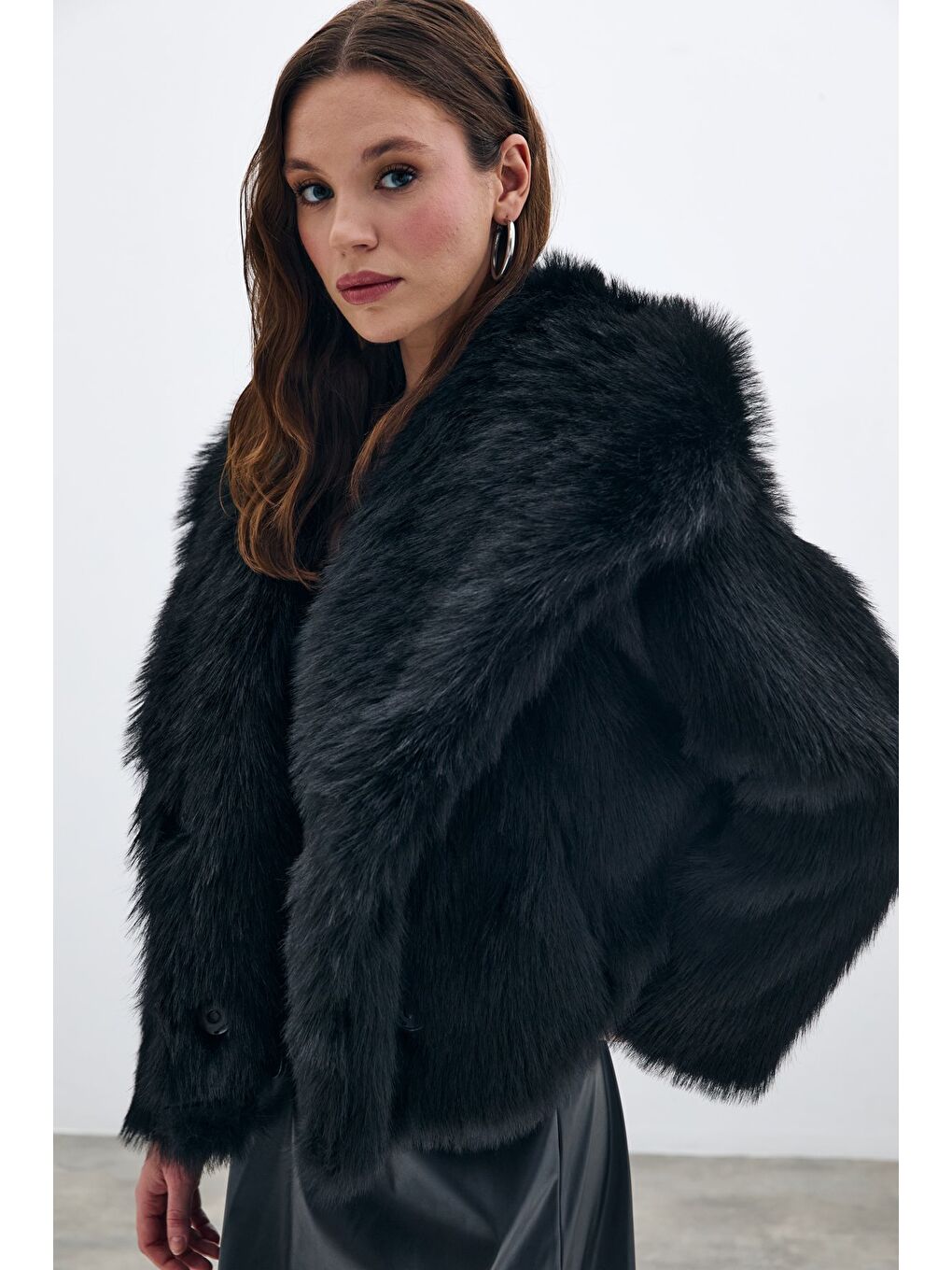 Yakalı Kürk - Siyah-5