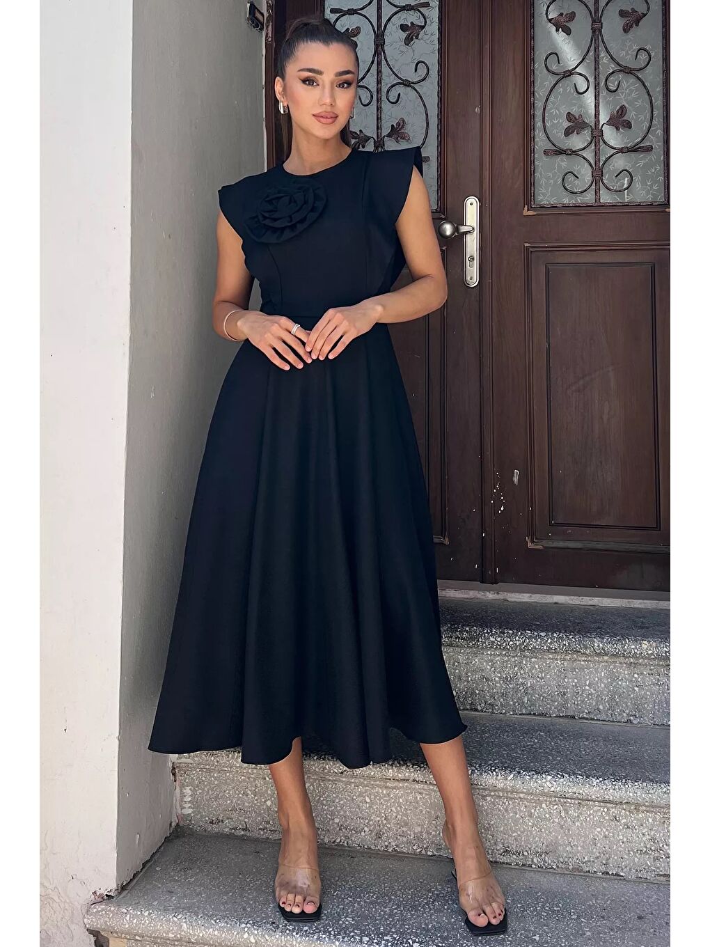 Siyah Gül Detaylı Kadın Elbise-4