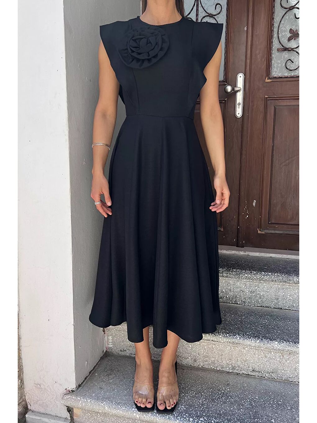 Siyah Gül Detaylı Kadın Elbise-6