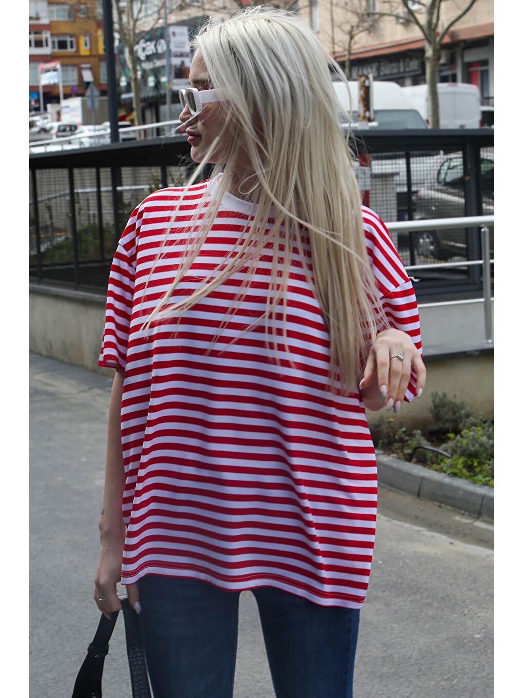 Kırmızı Çizgili Bisiklet Yaka Tişört Mg1656-1