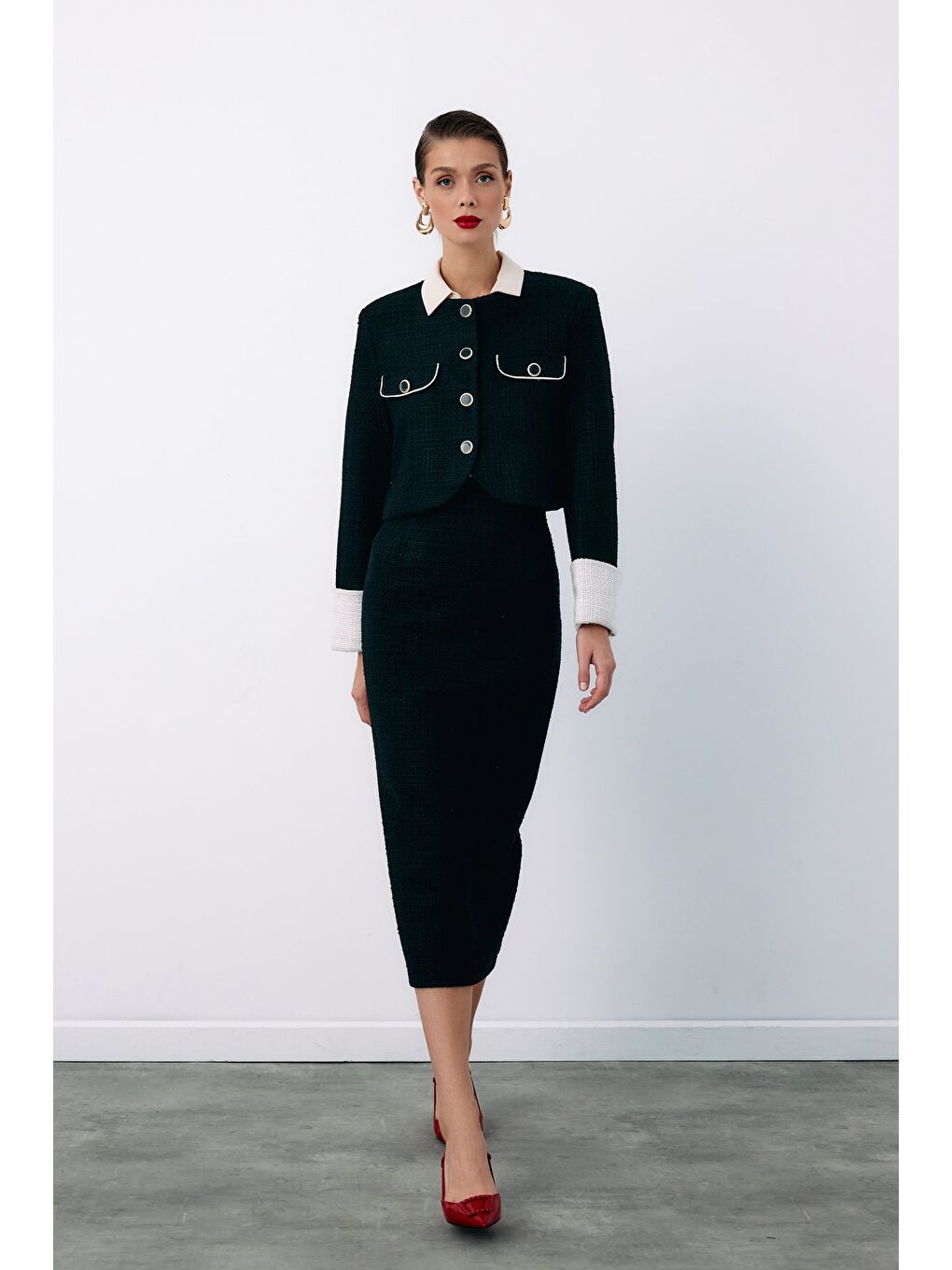 Süs Düğmeli Tüvit Kalem Etek - Siyah