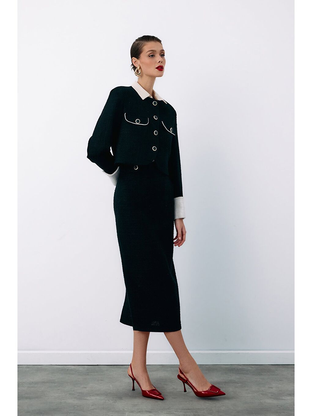 Süs Düğmeli Tüvit Kalem Etek - Siyah-4