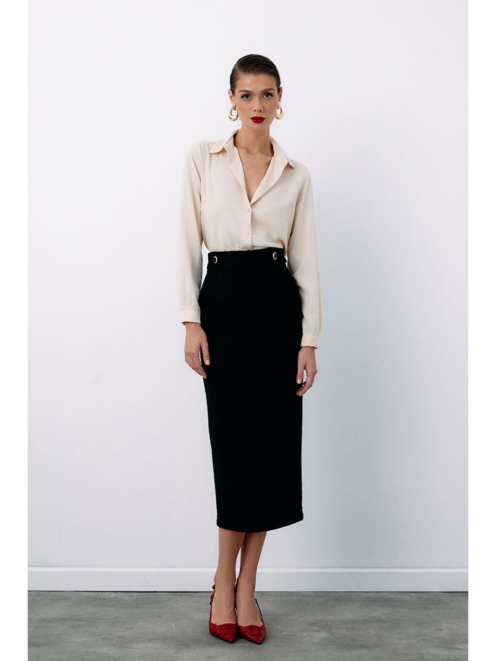 Süs Düğmeli Tüvit Kalem Etek - Siyah-5