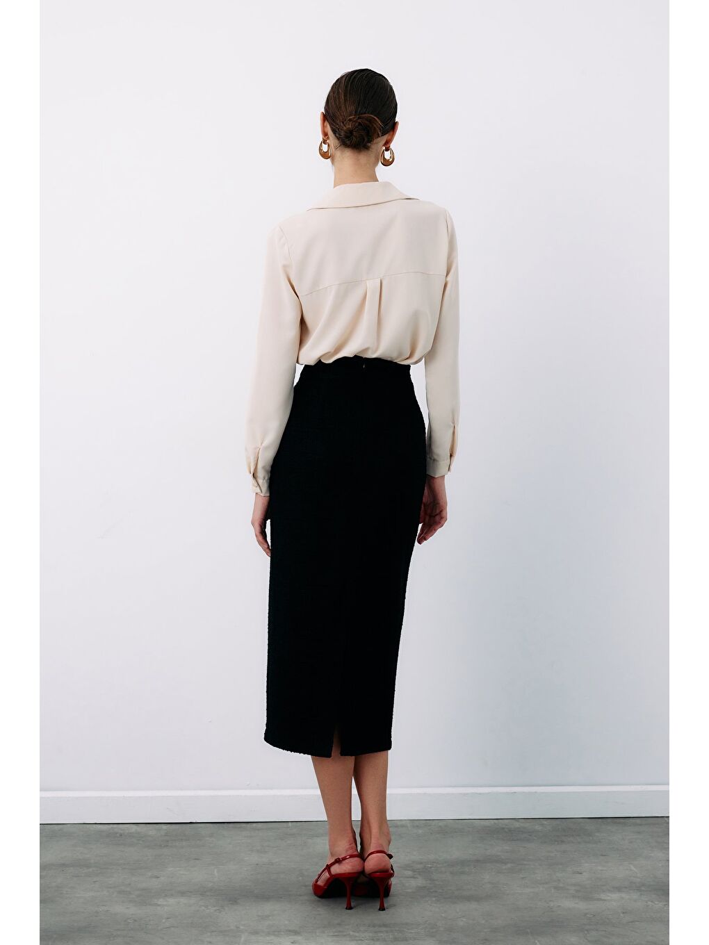 Süs Düğmeli Tüvit Kalem Etek - Siyah-7