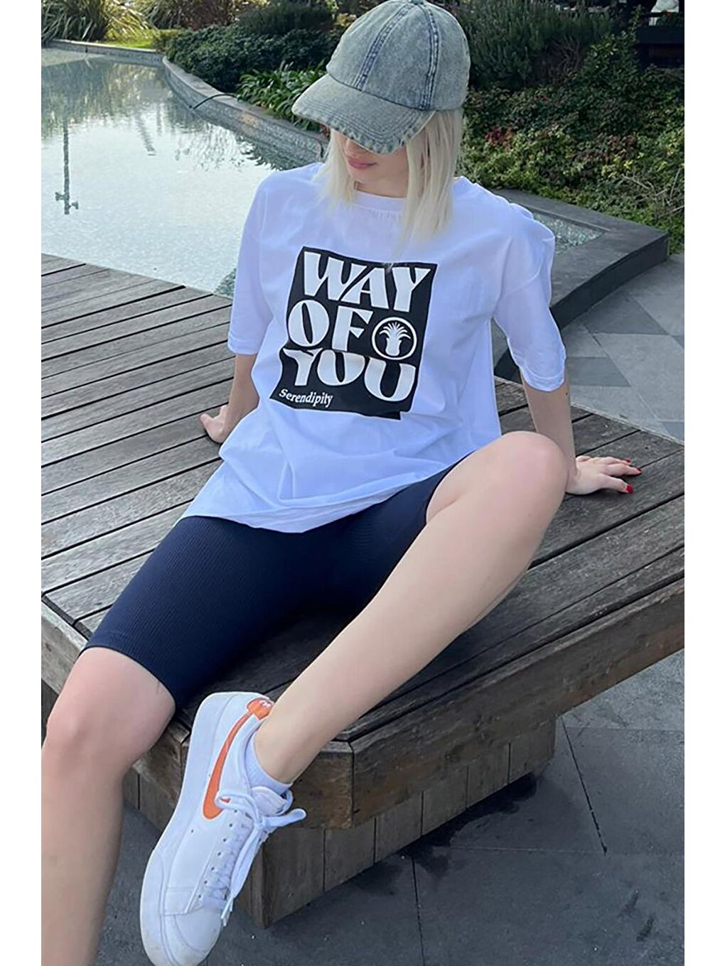 Beyaz Baskılı Bisiklet Yaka Overfit Tişört-2