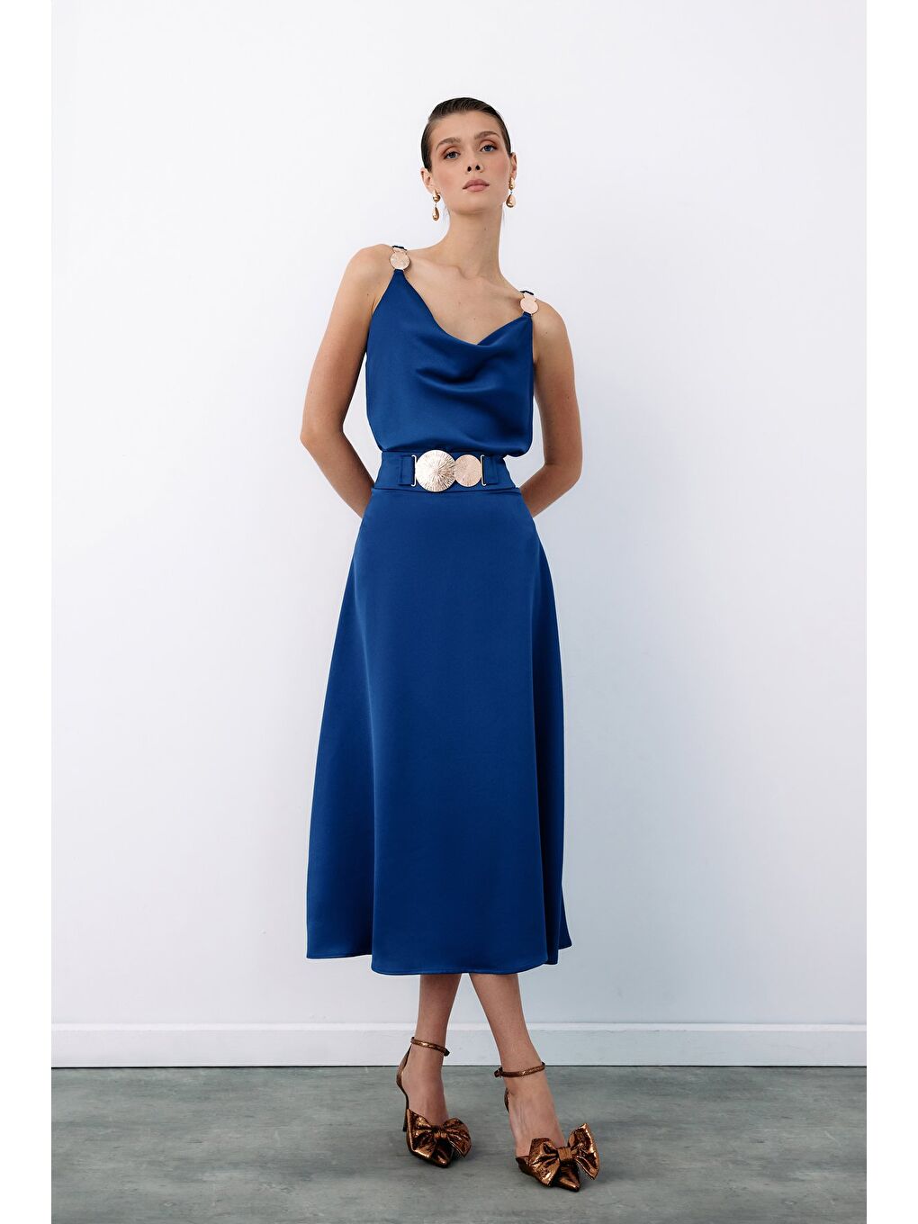 Kemer Aksesuarlı Kloş Etek - Lacivert-1