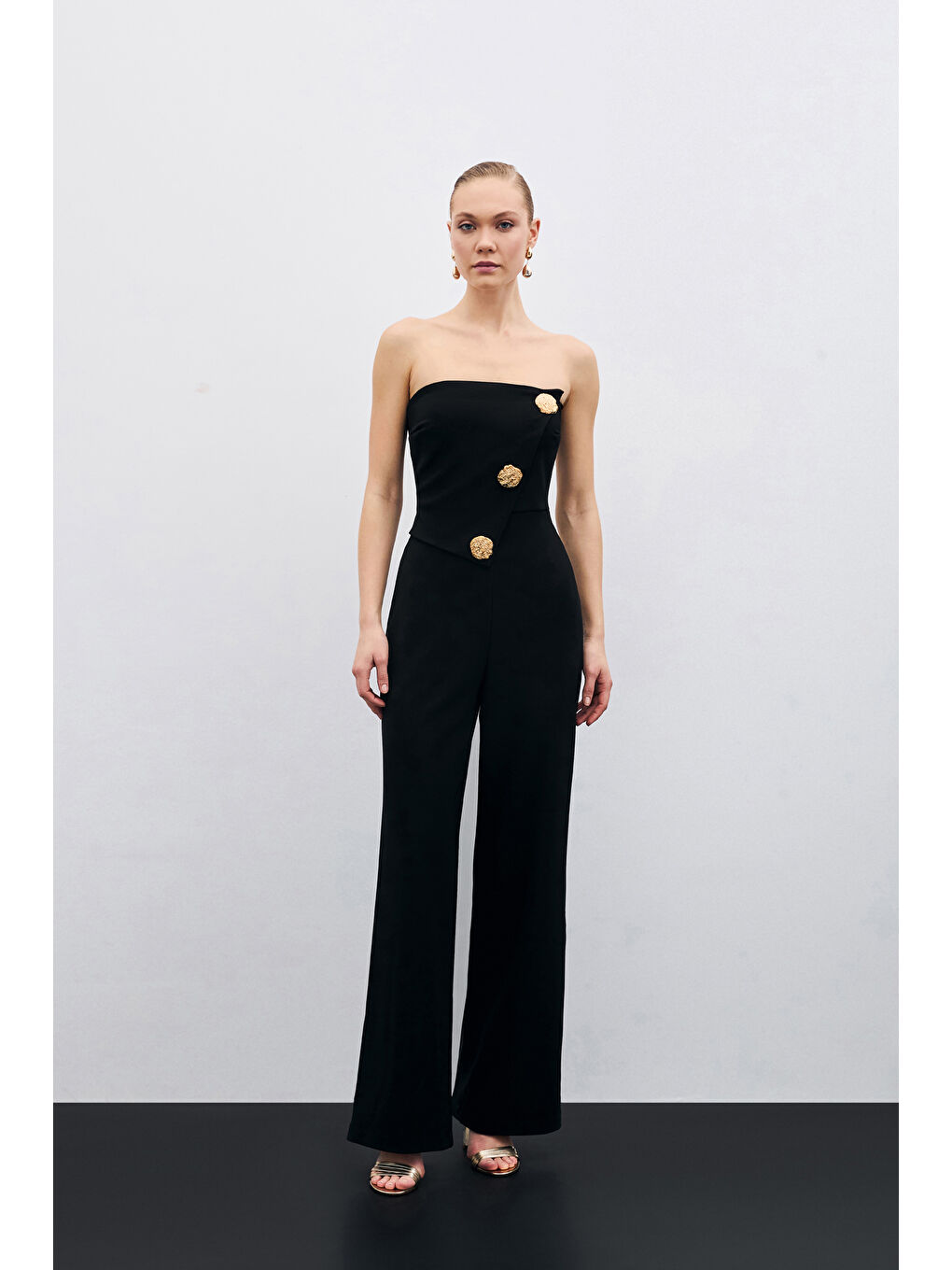 Aksesuarlı Straplez Tulum - Siyah-1