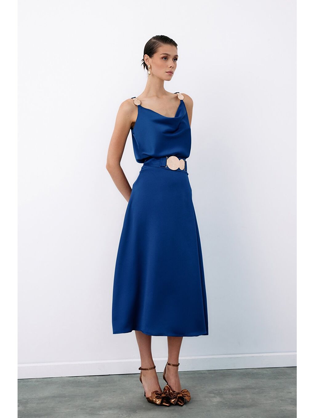 Kemer Aksesuarlı Kloş Etek - Lacivert-4