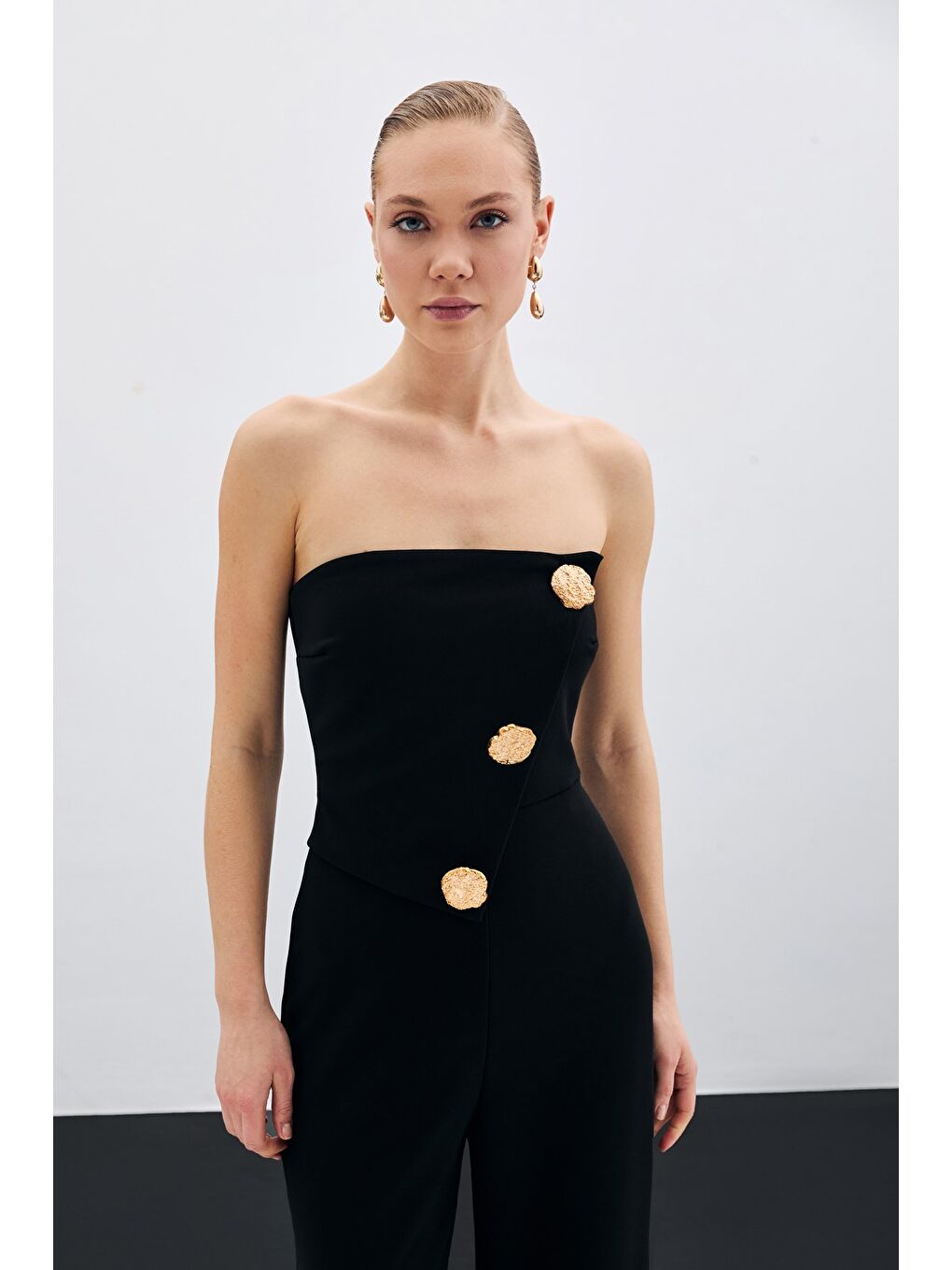 Aksesuarlı Straplez Tulum - Siyah-4